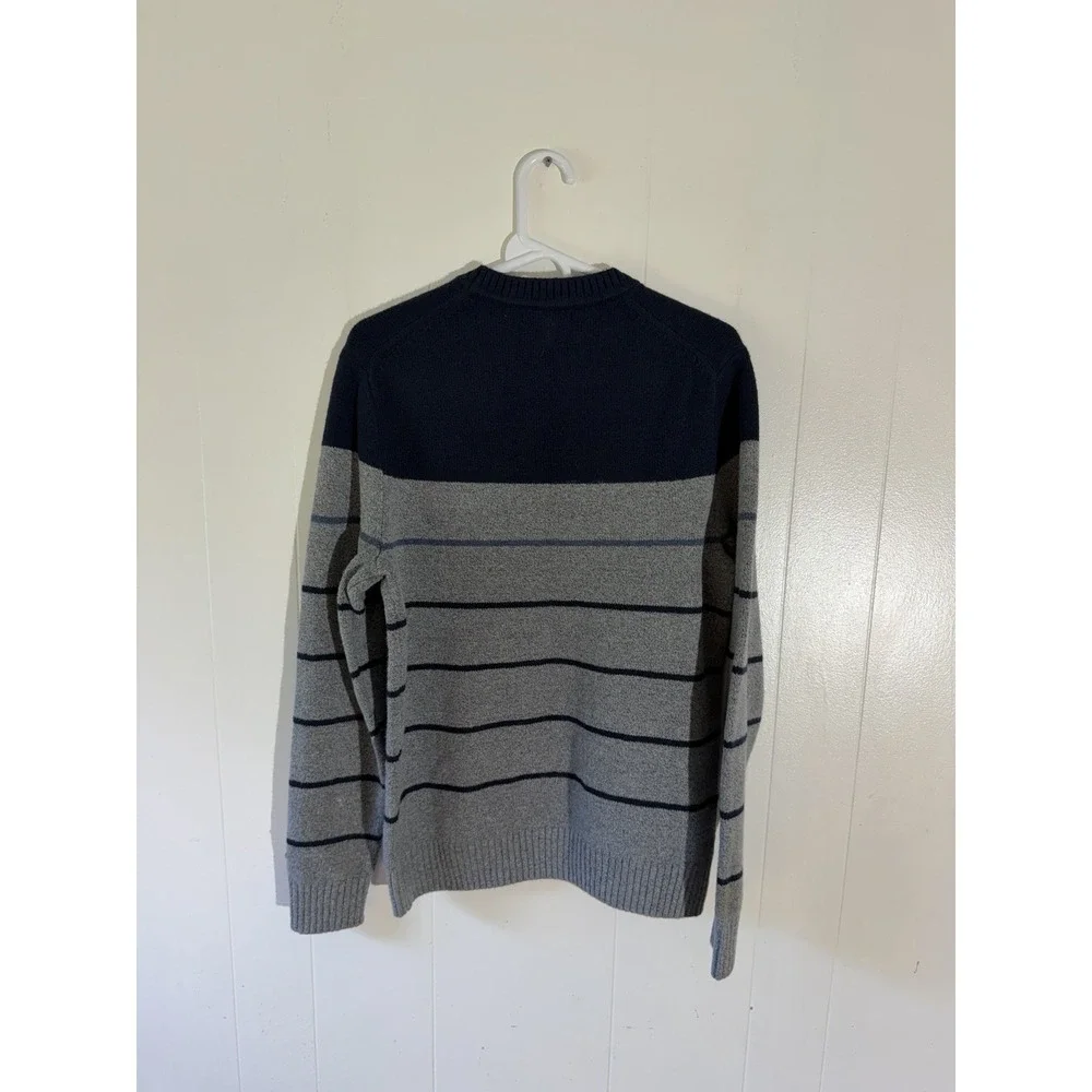 Banana Republic Men's M Gray/Black Striped Crew Neck Long Sleeve Knit Pullover